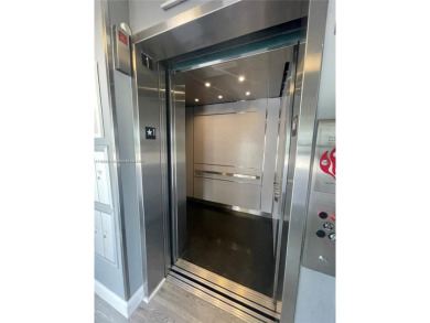 Motivated Seller! Spacious 2 bed 2 bath plus Den/ Storage / on The Country Club At Boca Raton in Florida - for sale on GolfHomes.com, golf home, golf lot