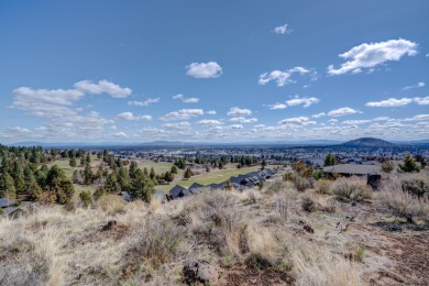 Build your custom home on this large elevated lot with PANORAMIC on Rivers Edge Golf Resort in Oregon - for sale on GolfHomes.com, golf home, golf lot