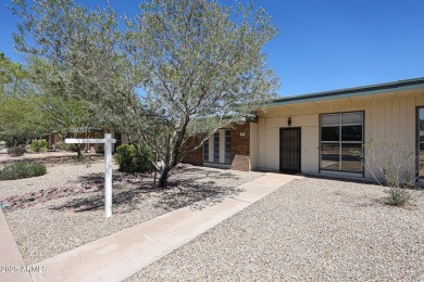 Mid-Century 2BR/1BA townhome in the heart of Sun City on Sun City Lakes West and East in Arizona - for sale on GolfHomes.com, golf home, golf lot