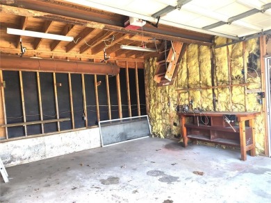 ATTENTION HOBBYIST OR CAR ENTHUSIAST! HUGE 2 STORY 2 CAR GARAGE on Glen Echo Country Club in Missouri - for sale on GolfHomes.com, golf home, golf lot
