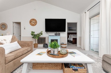 Beautiful 2-bedroom, 2-bath condo with vaulted ceilings, lovely on Myrtlewood Golf Course and Club  in South Carolina - for sale on GolfHomes.com, golf home, golf lot