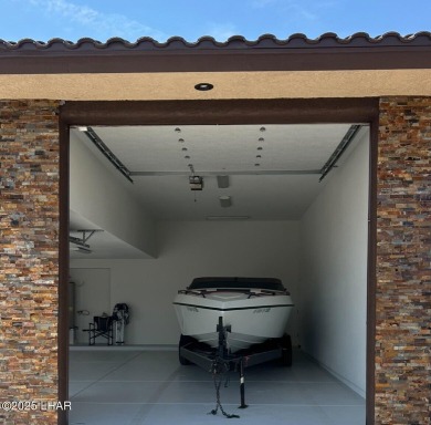 Location Location Location!!! 
On a prime cul-de-sac in Lake on London Bridge Golf Course in Arizona - for sale on GolfHomes.com, golf home, golf lot