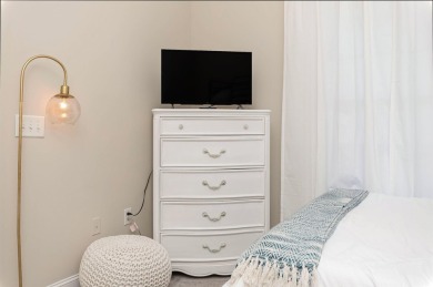 Beautiful 2-bedroom, 2-bath condo with vaulted ceilings, lovely on Myrtlewood Golf Course and Club  in South Carolina - for sale on GolfHomes.com, golf home, golf lot