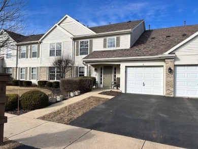 RECENTLY REMODELED, MOVE-IN READY 2 Bedroom, 2 Bath, 2nd floor on The Links at Carillon in Illinois - for sale on GolfHomes.com, golf home, golf lot