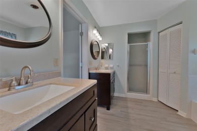 Very nice home in the popular mid-Florida retirement golf on Highland Fairways Golf Club in Florida - for sale on GolfHomes.com, golf home, golf lot