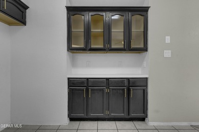 Well-maintained tri-level home on a spacious corner lot in on Emerald Springs Golf Course in Texas - for sale on GolfHomes.com, golf home, golf lot