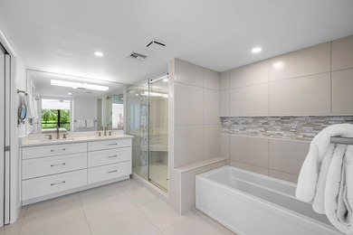 Beautifully updated 3BR/3BA first-floor residence offering on Quail Ridge Golf Course and Country Club in Florida - for sale on GolfHomes.com, golf home, golf lot