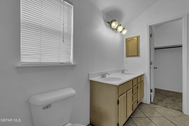 Well-maintained tri-level home on a spacious corner lot in on Emerald Springs Golf Course in Texas - for sale on GolfHomes.com, golf home, golf lot