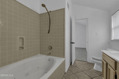 Well-maintained tri-level home on a spacious corner lot in on Emerald Springs Golf Course in Texas - for sale on GolfHomes.com, golf home, golf lot