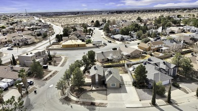 Well-maintained tri-level home on a spacious corner lot in on Emerald Springs Golf Course in Texas - for sale on GolfHomes.com, golf home, golf lot