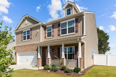 Nearly 3,000 square feet nestled next to Ayden Golf and Country on Ayden Golf and Country Club in North Carolina - for sale on GolfHomes.com, golf home, golf lot