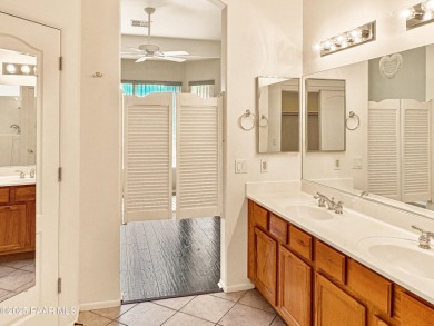 THIS WONDERFUL, WELL-MAINTAINED HOME is ready for new owners! on Verde Santa Fe Golf Club in Arizona - for sale on GolfHomes.com, golf home, golf lot
