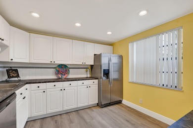 Beautifully maintained 1BR/1.5BA first-floor condo located in on Kings Point Golf -Flanders Way in Florida - for sale on GolfHomes.com, golf home, golf lot