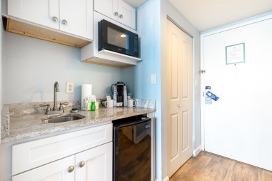 Lowest priced, UPDATED, HIGH FLOOR, BAY FRONT studio with on Sandestin Golf and Beach Resort - The Links in Florida - for sale on GolfHomes.com, golf home, golf lot