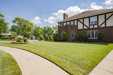 Meticulously crafted custom home, first time on the market on River Forest Country Club in Illinois - for sale on GolfHomes.com, golf home, golf lot