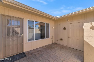 Welcome to this charming 3-bedroom, 2-bath townhouse in the on Sun City Lakes West and East in Arizona - for sale on GolfHomes.com, golf home, golf lot