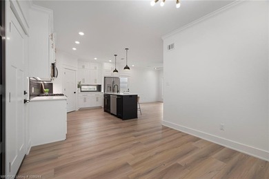 Designed by A&S Linwood Properties, a name synonymous with on Vache-Grasse Country Club in Arkansas - for sale on GolfHomes.com, golf home, golf lot