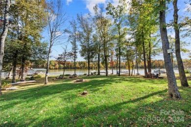 Are you looking for a waterfront home with serene lake and golf on Edgewater Golf Club in South Carolina - for sale on GolfHomes.com, golf home, golf lot