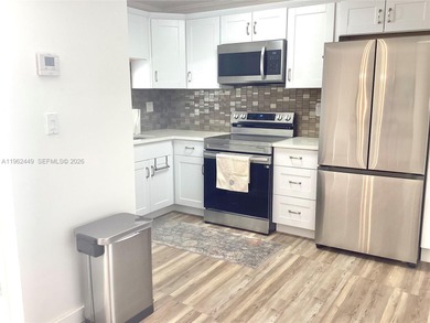 Golfer's Delight!

Awesome views, first floor convenience on Hollybrook Golf and Tennis Club  in Florida - for sale on GolfHomes.com, golf home, golf lot