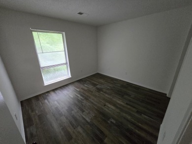 Beautiful Updated Condo - Move-In Ready! Completely remodeled on The Links At Fox Meadows in Tennessee - for sale on GolfHomes.com, golf home, golf lot