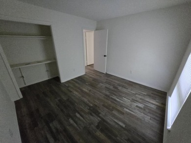 Beautiful Updated Condo - Move-In Ready! Completely remodeled on The Links At Fox Meadows in Tennessee - for sale on GolfHomes.com, golf home, golf lot