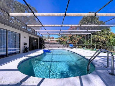 A brand new roof will top this terrific home before closing! on Oak Hills Country Club in Florida - for sale on GolfHomes.com, golf home, golf lot