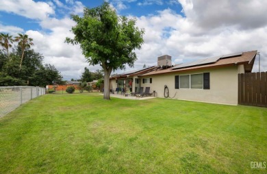 Live on the green and experience the charm of this well-loved on Sundale Country Club in California - for sale on GolfHomes.com, golf home, golf lot