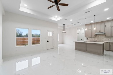 This stunning 3-bedroom, 2.5-bathroom new construction home on River Bend Country Club in Texas - for sale on GolfHomes.com, golf home, golf lot