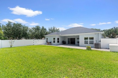 Fabulous Corner-Lot Home in Diamond Hill Golf Community | 4 Beds on Diamond Hill Golf and Country Club in Florida - for sale on GolfHomes.com, golf home, golf lot