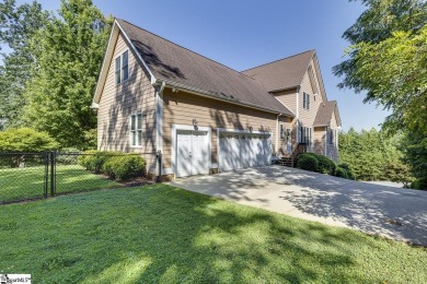 Now offering a 2-1 Rate Buy Down with acceptable offer! Septic on Summersett Golf Club in South Carolina - for sale on GolfHomes.com, golf home, golf lot