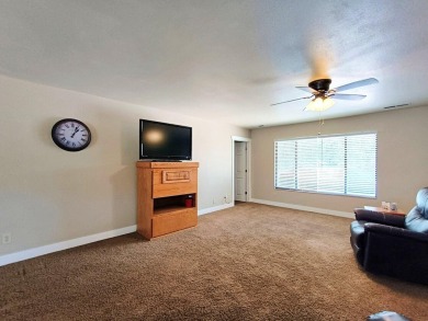 Located in the peaceful Bloomington Hills area just a few homes on St. George Golf Course in Utah - for sale on GolfHomes.com, golf home, golf lot
