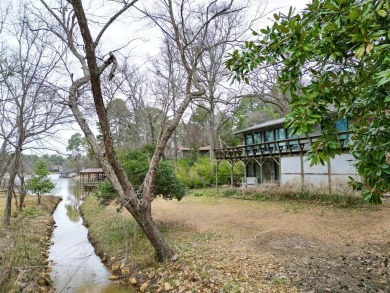 Rare opportunity to own a home on a DOUBLE lot right on the on Hide-A-Way Lake Golf Course in Texas - for sale on GolfHomes.com, golf home, golf lot