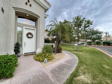 Elegant 2BR/2Ba/1G Townhome * This beautifully upgraded townhome on Starfire At Scottsdale Country Club in Arizona - for sale on GolfHomes.com, golf home, golf lot