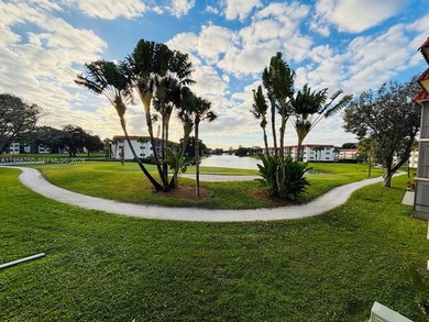 Renovated condo offers 1 bedroom plus den and 1.5 bathrooms on Hollybrook Golf and Tennis Club  in Florida - for sale on GolfHomes.com, golf home, golf lot