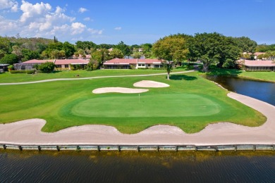 GORGEOUS RENOVATED CONDO | PRESTIGIOUS 55+ COMMUNITY OF on Boca Lago Golf and Country Club in Florida - for sale on GolfHomes.com, golf home, golf lot