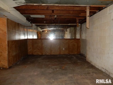 Situated across from Bunn Golf Course and Bunn Park, this 1.5 on Bunn Golf Course in Illinois - for sale on GolfHomes.com, golf home, golf lot