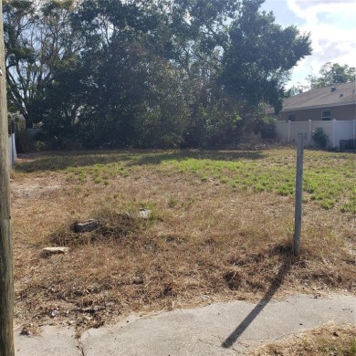 Location, location, location! Here is your chance to build your on Tarpon Springs Golf Course in Florida - for sale on GolfHomes.com, golf home, golf lot