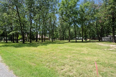 Fantastic opportunity to own 1.08 acres just a golf cart ride to on Patricia Island Golf Club in Oklahoma - for sale on GolfHomes.com, golf home, golf lot