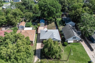 Welcome home to this move-in ready, 2 bedroom, 1 bath home on MacDonald Golf Course in Kansas - for sale on GolfHomes.com, golf home, golf lot