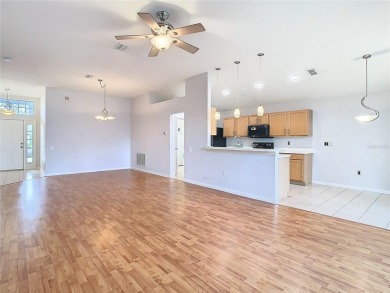 Under contract-accepting backup offers. Charming, Convenient on Lexington Oaks Golf Club in Florida - for sale on GolfHomes.com, golf home, golf lot