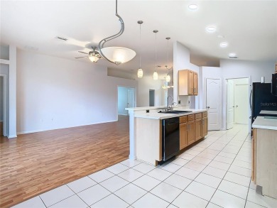 Under contract-accepting backup offers. Charming, Convenient on Lexington Oaks Golf Club in Florida - for sale on GolfHomes.com, golf home, golf lot