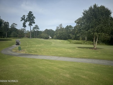 Discover the perfect spot to build your dream home on this prime on Sound Golf Links at Albemarle Plantation in North Carolina - for sale on GolfHomes.com, golf home, golf lot