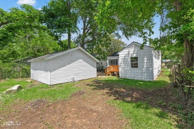 Welcome to your dream home! This charming 3 bed, 2 bath on Querbes Park Golf Course in Louisiana - for sale on GolfHomes.com, golf home, golf lot