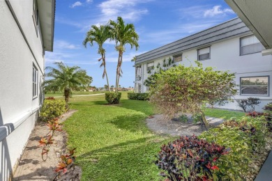 WOW WOW WOW!! Come take a look at this amazing custom designer on Kings Point Golf -Flanders Way in Florida - for sale on GolfHomes.com, golf home, golf lot