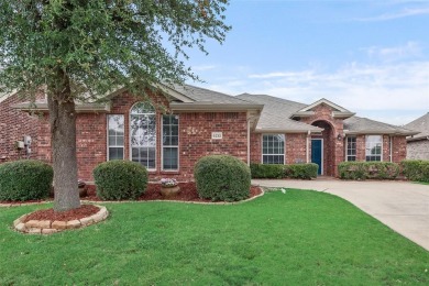 MOVE-IN-READY!!  Charming 4-bedroom, 2-bathroom home nestled in on Woodbridge Golf Club in Texas - for sale on GolfHomes.com, golf home, golf lot