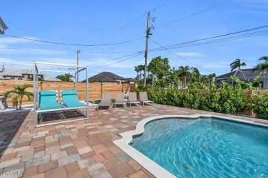 Welcome to 1720 SW 49th Ln, a charming 3-bedroom, 2-bathroom on Royal Tee Country Club in Florida - for sale on GolfHomes.com, golf home, golf lot