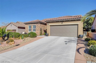 Beautiful tastefully remodeled 3 bed 2 bath w/den single story on Revere Golf Club in Nevada - for sale on GolfHomes.com, golf home, golf lot