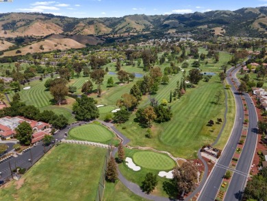Beautifully updated 2-bedroom, 2-bath condo located in The on Villages Golf and Country Club in California - for sale on GolfHomes.com, golf home, golf lot