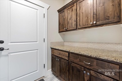 PRICE IMPROVEMENT! This beautiful home in the heart of McCall is on McCall Municipal Golf Course in Idaho - for sale on GolfHomes.com, golf home, golf lot