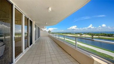 Beautifully furnished and move-in ready, this expansive on Longboat Key Golf Club Resort in Florida - for sale on GolfHomes.com, golf home, golf lot